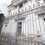 El anhelo puesto en llegar a culminar el templo explica el nivel de complejidad simbólica logrado por los elementos de su fachada