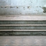 Escalones del salón de tenidas del Templo Masónico. Simboliza los tres grados –aprendiz, compañero y maestro- de la orden