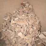 Piezas de cantería original se amontonan a la entrada del Templo Masónico de Tenerife