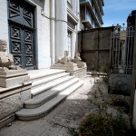 Vista del atrio, donde se aprecian los estragos de su abandono